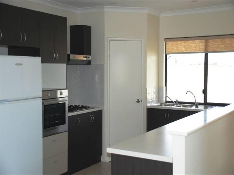 Lot 696, 7 Parakeet Bend, Jurien Bay WA 6516