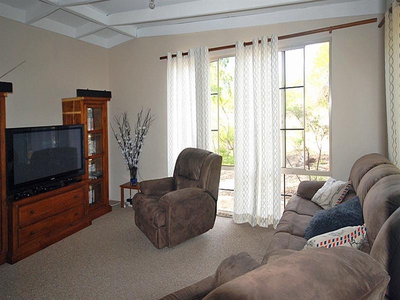 46 Whitfield Road, Jurien Bay WA 6516