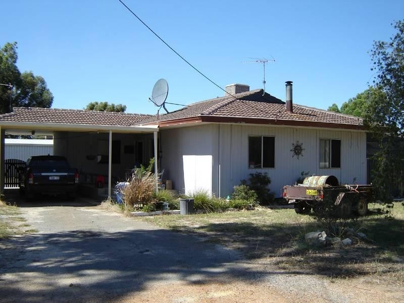 Lot 221, 5 Nairn Court, Eneabba WA 6518