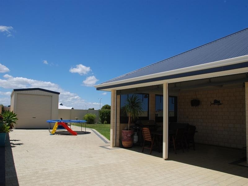 Lot 709, 13 Parakeet Bend, Jurien Bay WA 6516