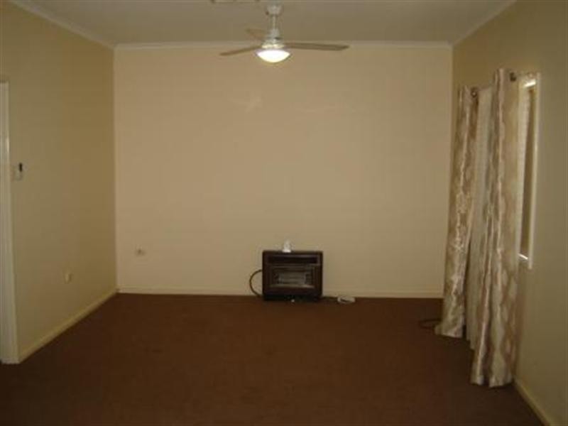 10 Cooper Street, Eneabba WA 6518