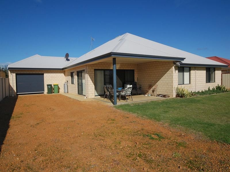 22 Dryandra Boulevard, Jurien Bay WA 6516