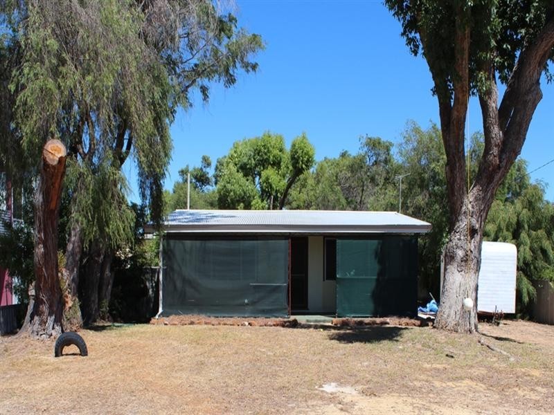 10 Cameron Street, Jurien Bay WA 6516
