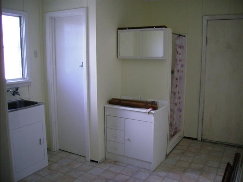 10 Cameron Street, Jurien Bay WA 6516