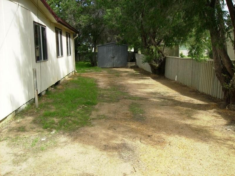 10 Cameron Street, Jurien Bay WA 6516