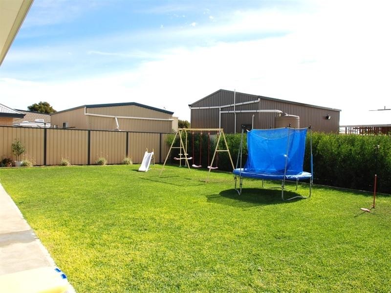 26 Dryandra Boulevard, Jurien Bay WA 6516