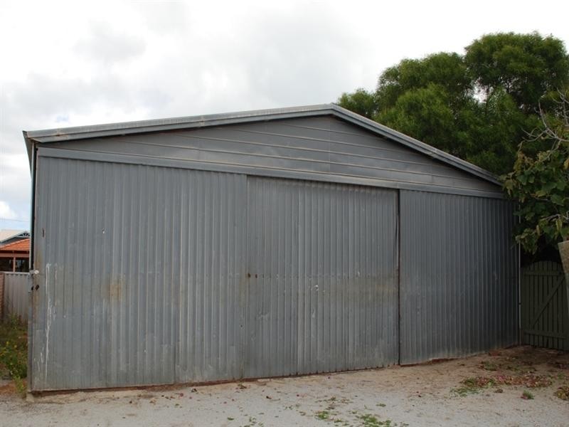 9 Shingle Avenue, Jurien Bay WA 6516