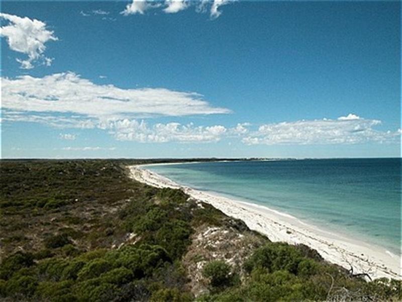 Lot 777, 10 Middleton Boulevard, Jurien Bay WA 6516