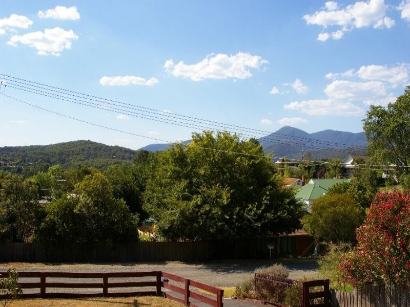 14 Edward Street, Healesville VIC 3777