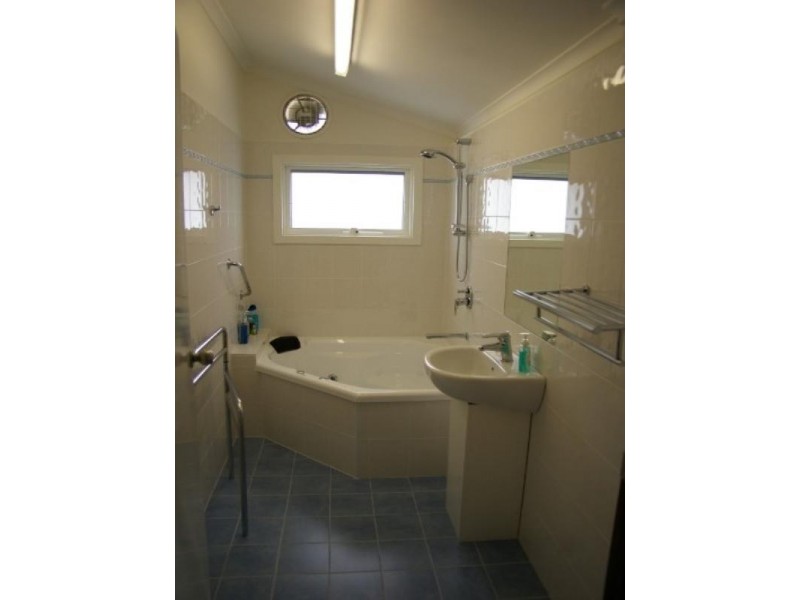 10 Beverley Drive, Healesville VIC 3777