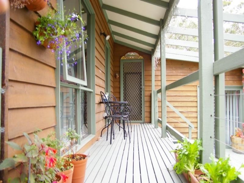 10 Beverley Drive, Healesville VIC 3777