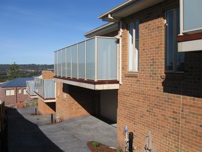 2/49 Albert Hill Road, Lilydale VIC 3140