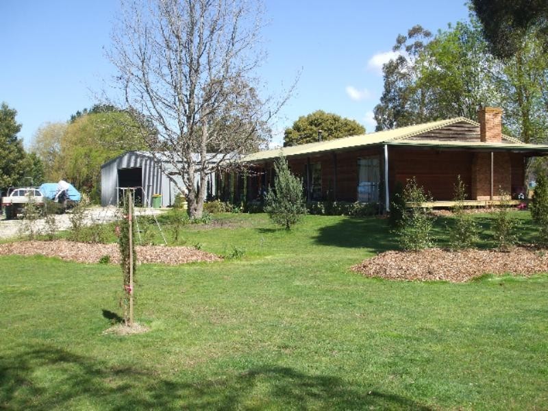 Buxton VIC 3711