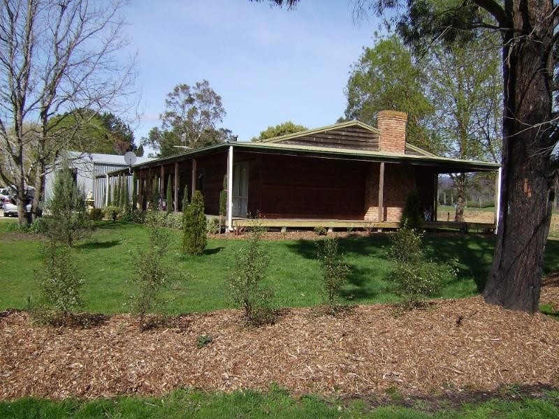 Buxton VIC 3711