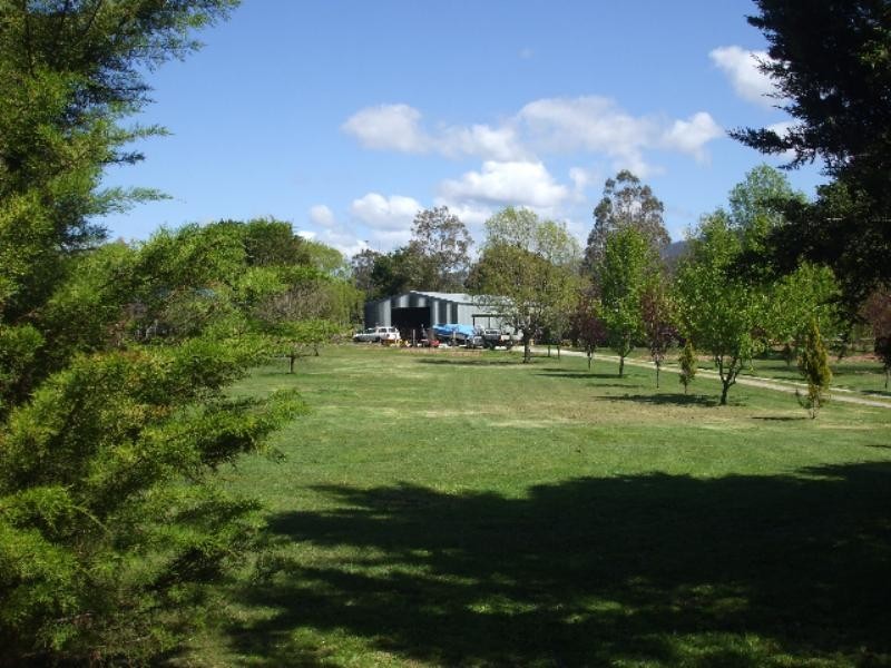 Buxton VIC 3711