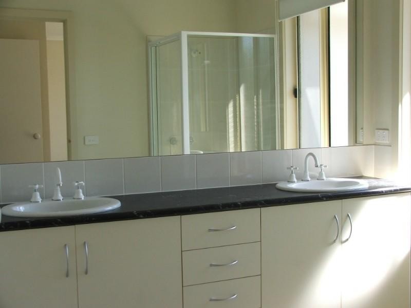 3/7 Elamo Road, Healesville VIC 3777