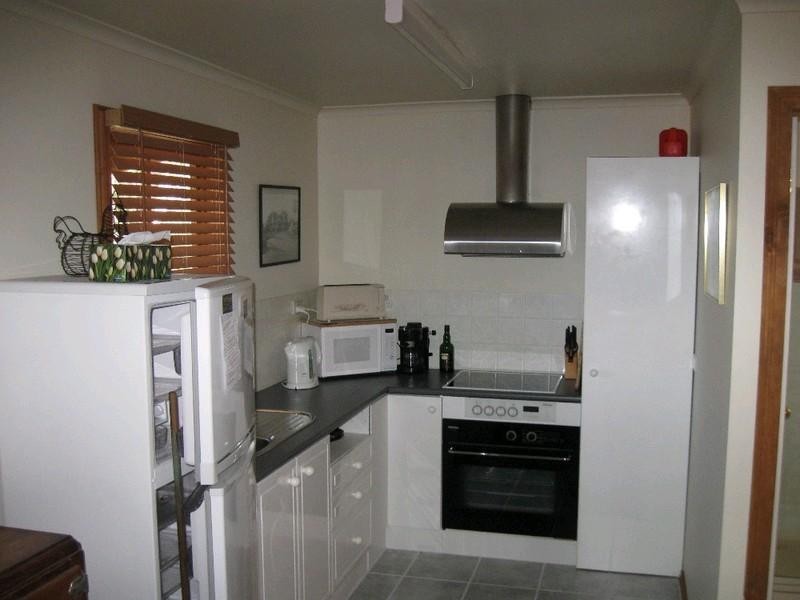 8 Hill Court, Eildon VIC 3713