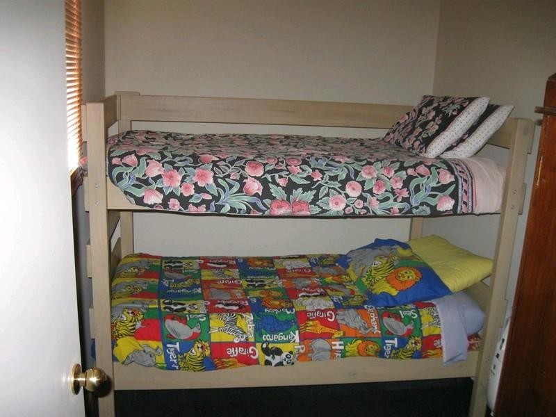 8 Hill Court, Eildon VIC 3713