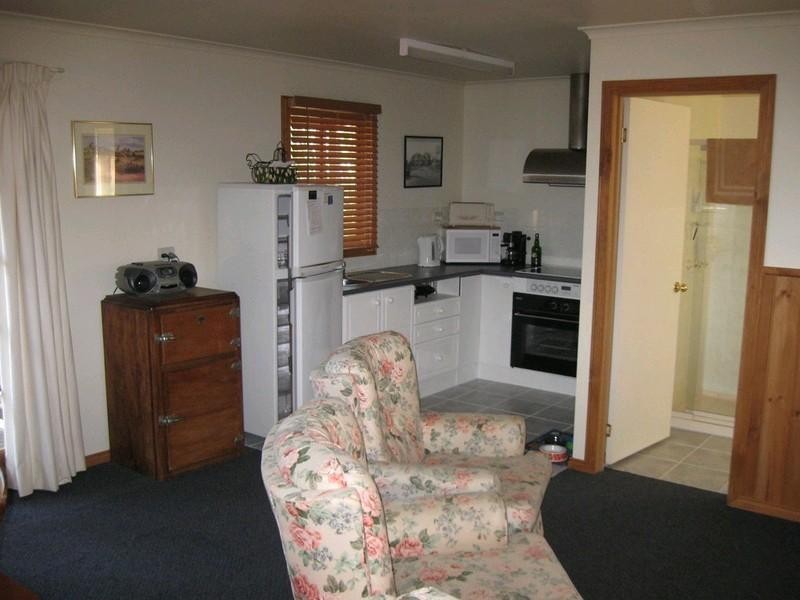 8 Hill Court, Eildon VIC 3713