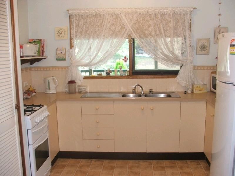 13 Lalors Road, Healesville VIC 3777