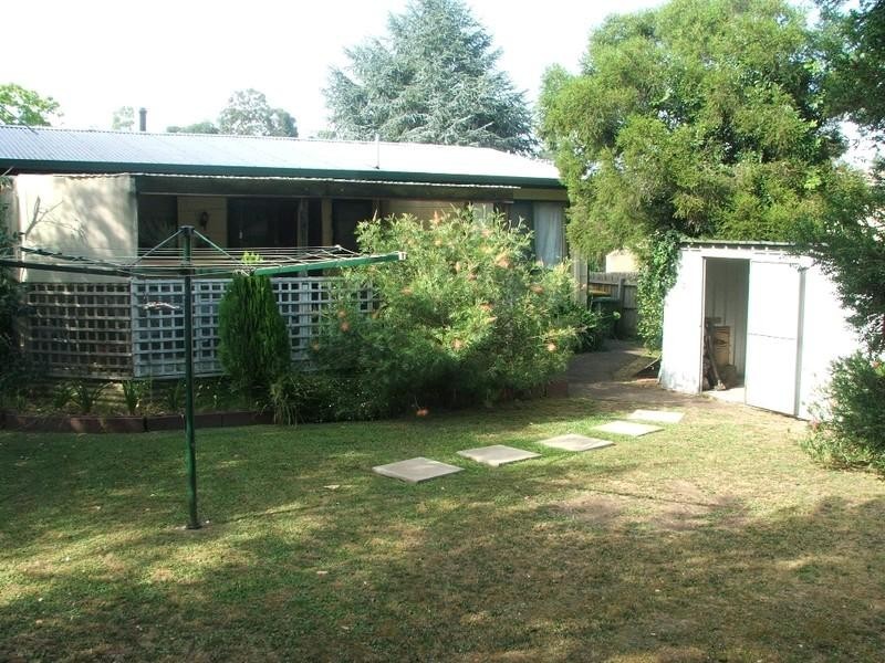 13 Lalors Road, Healesville VIC 3777