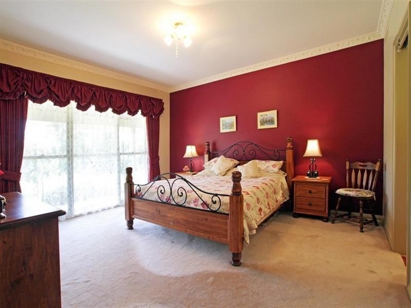 115 Wallace Parade, Healesville VIC 3777