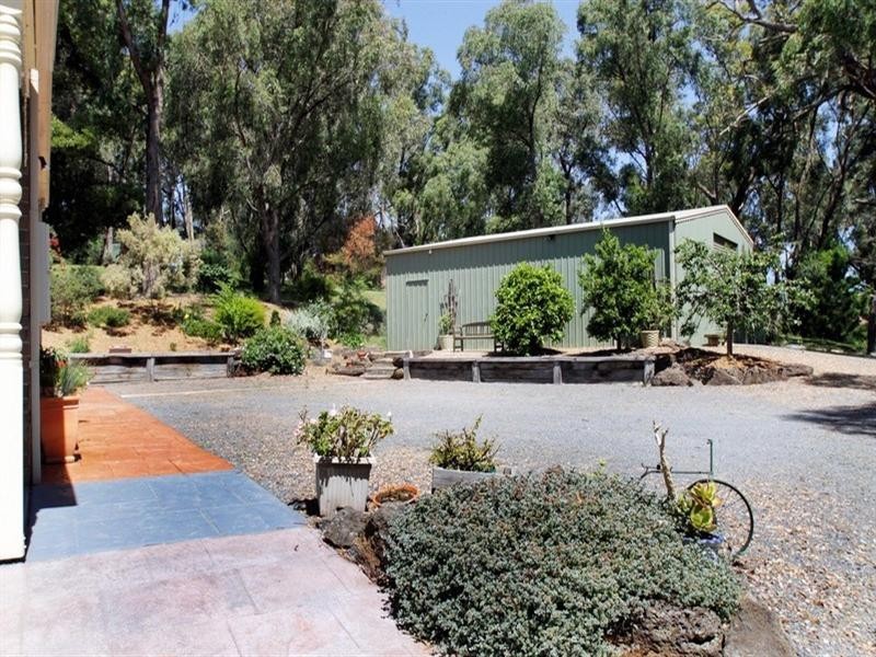 115 Wallace Parade, Healesville VIC 3777