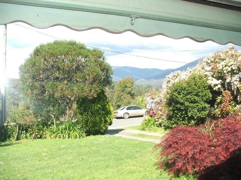 15 Christie Parade, Healesville VIC 3777