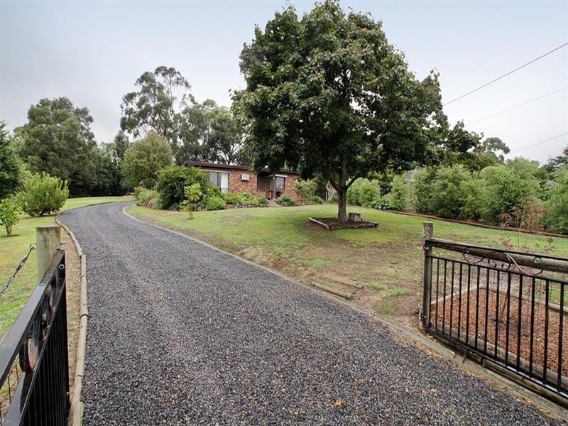 30 Tarranna Grove, Healesville VIC 3777