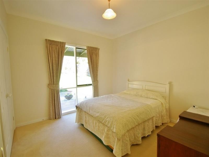 62-64 Thomas Road, Healesville VIC 3777