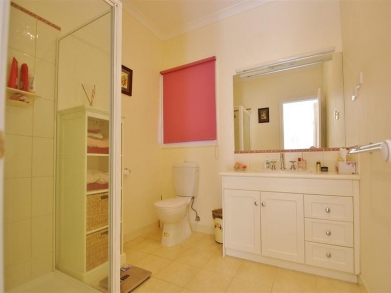 62-64 Thomas Road, Healesville VIC 3777