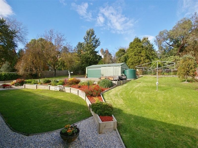 62-64 Thomas Road, Healesville VIC 3777