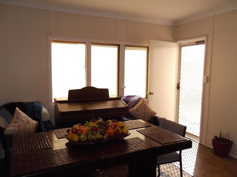 20 Parkes Street, Woodstock NSW 2793