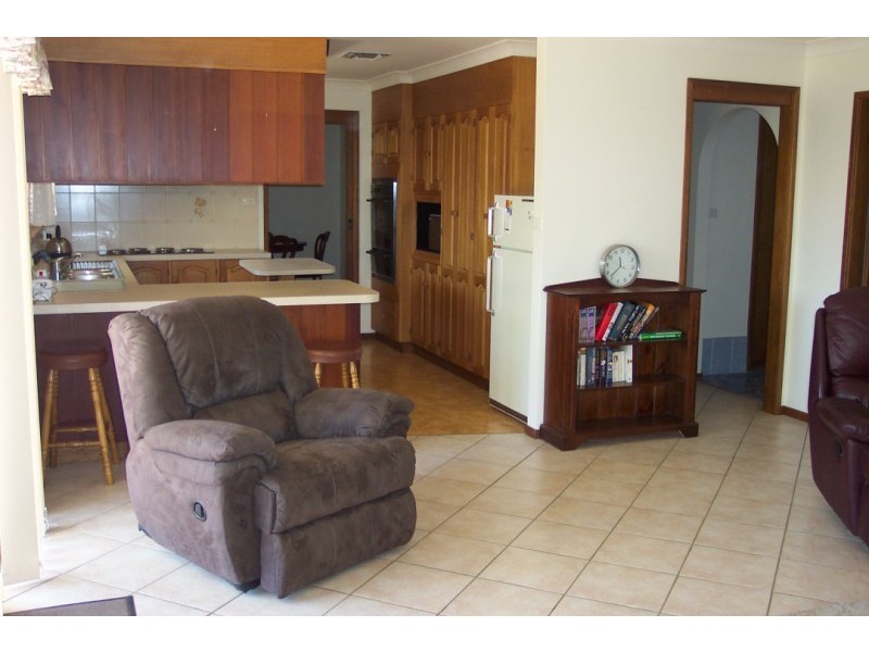 6 Phillips Street, Cowra NSW 2794