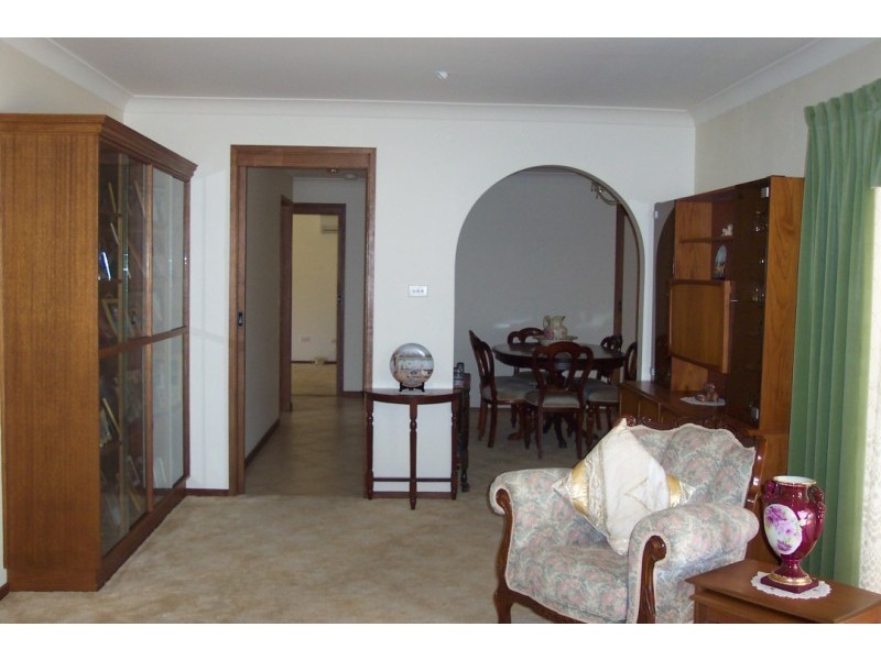 6 Phillips Street, Cowra NSW 2794