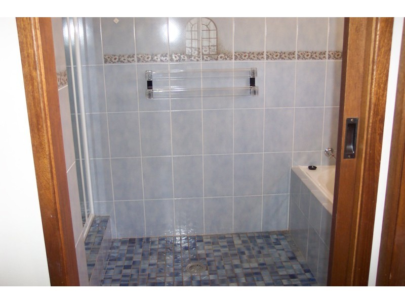 6 Phillips Street, Cowra NSW 2794