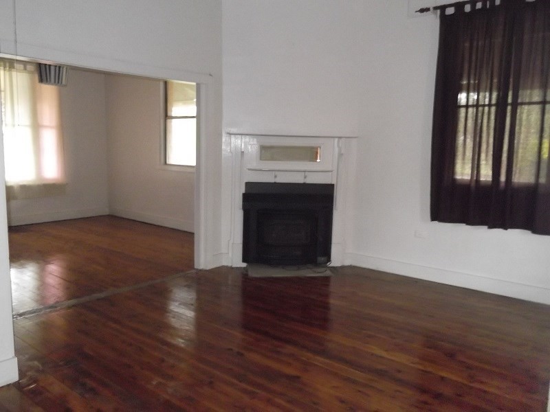 75 Darling Street, Cowra NSW 2794