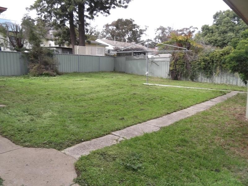 87 Macquarie Street, Cowra NSW 2794