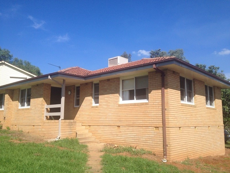 39 Macassar Street, Cowra NSW 2794
