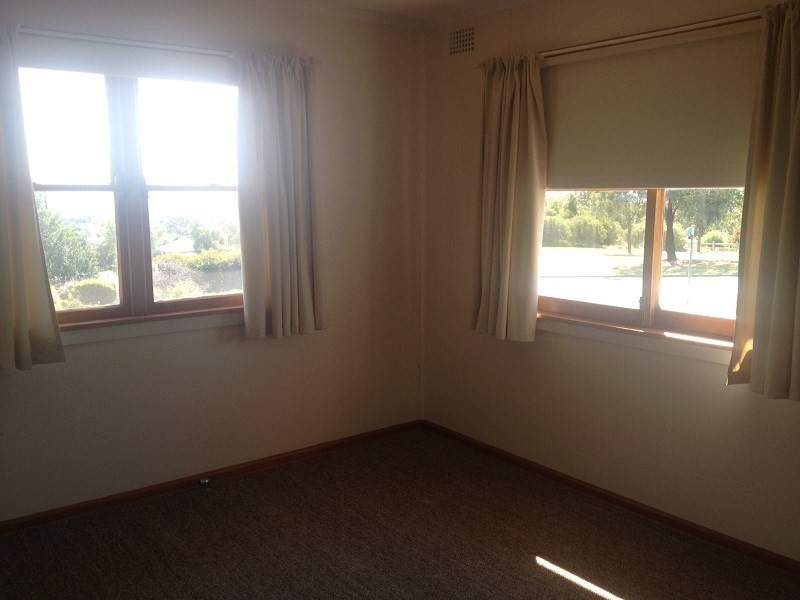 39 Macassar Street, Cowra NSW 2794