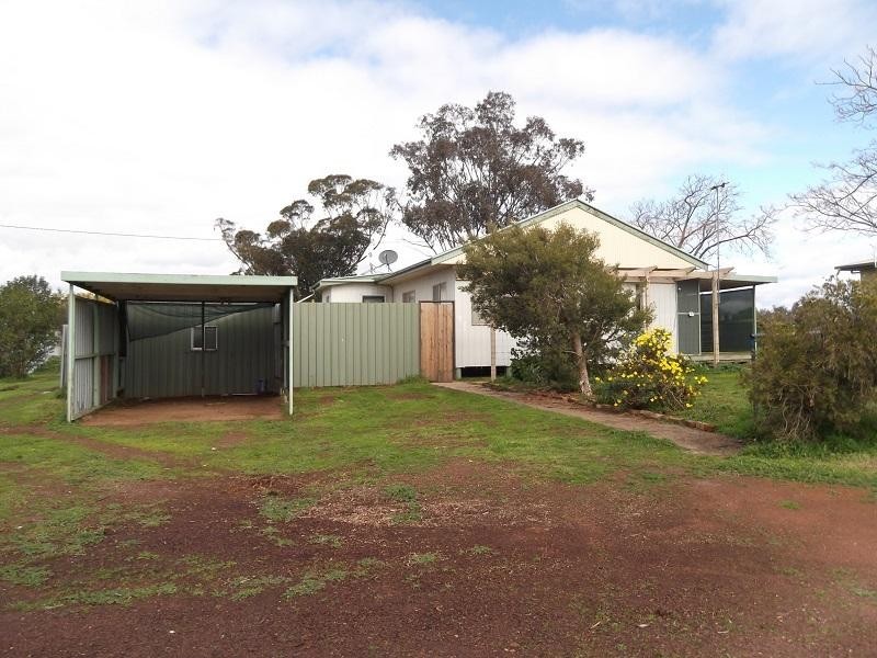 10 Gilmore Lane, Gooloogong NSW 2805
