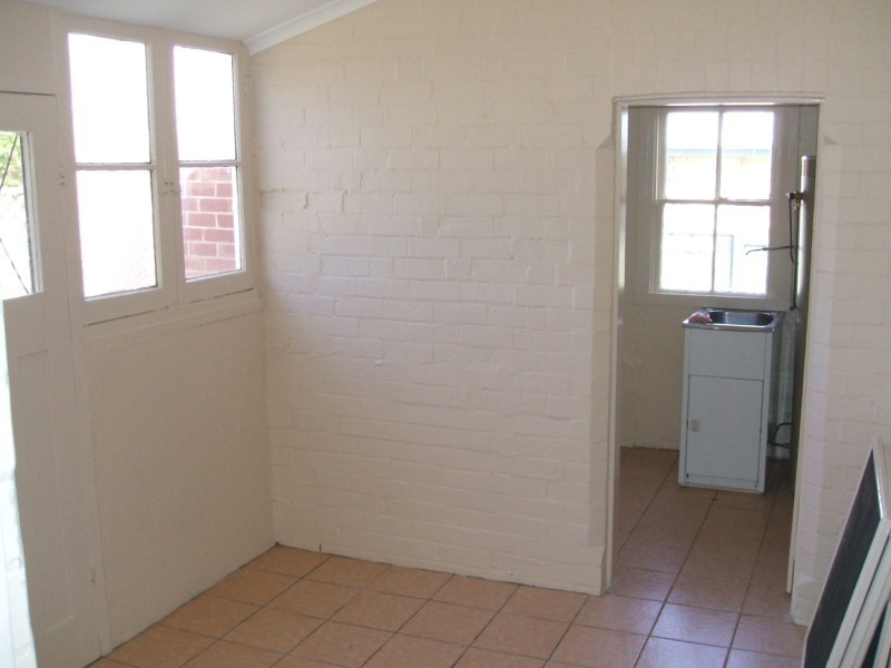 19 Dungaleer Street, Cowra NSW 2794