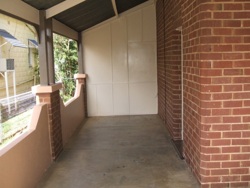 19 Dungaleer Street, Cowra NSW 2794