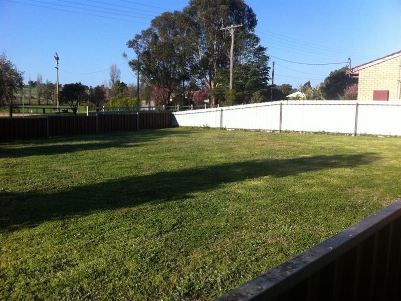 25 Cooyal Street, Cowra NSW 2794