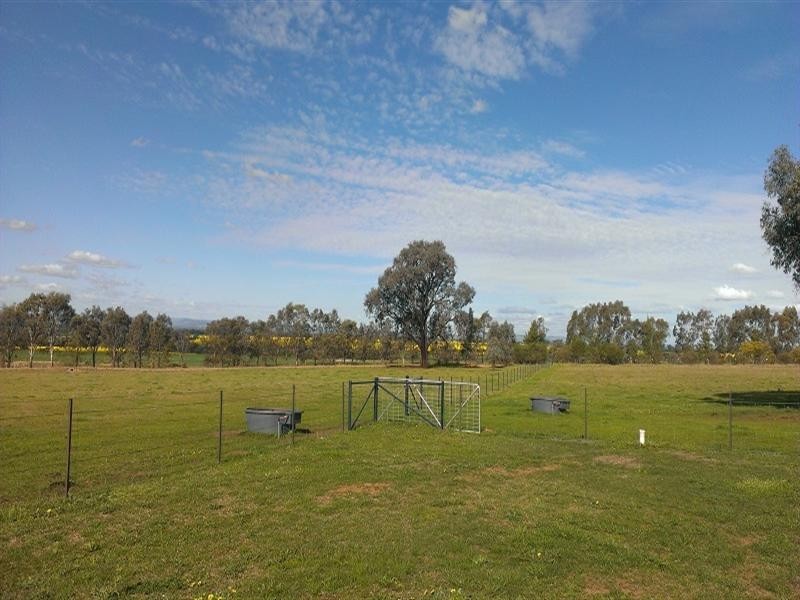 121A Moss Road, Cowra NSW 2794