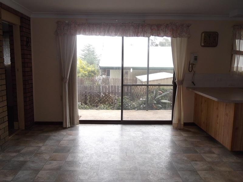 32 Comerford Street, Cowra NSW 2794