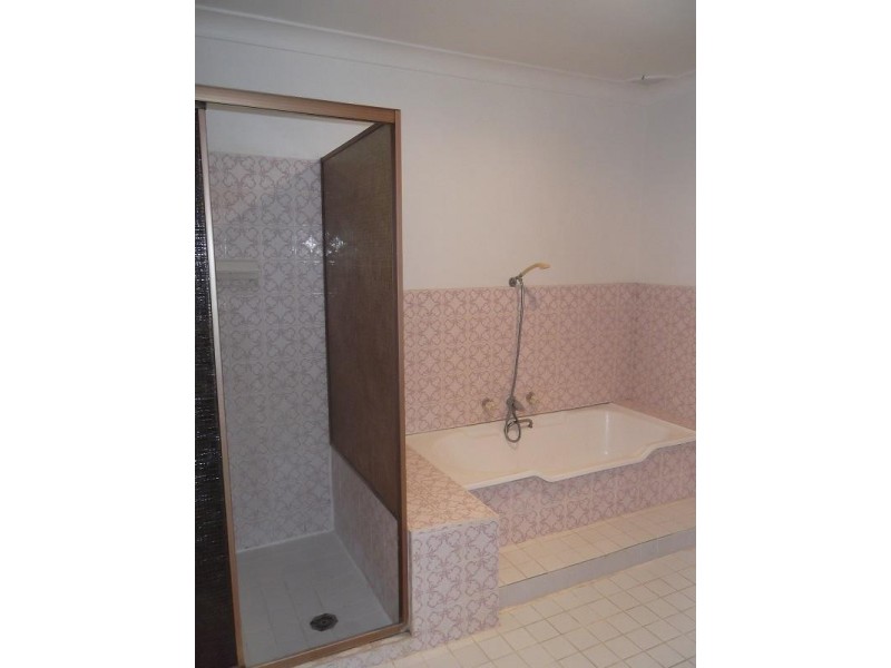 32 Comerford Street, Cowra NSW 2794