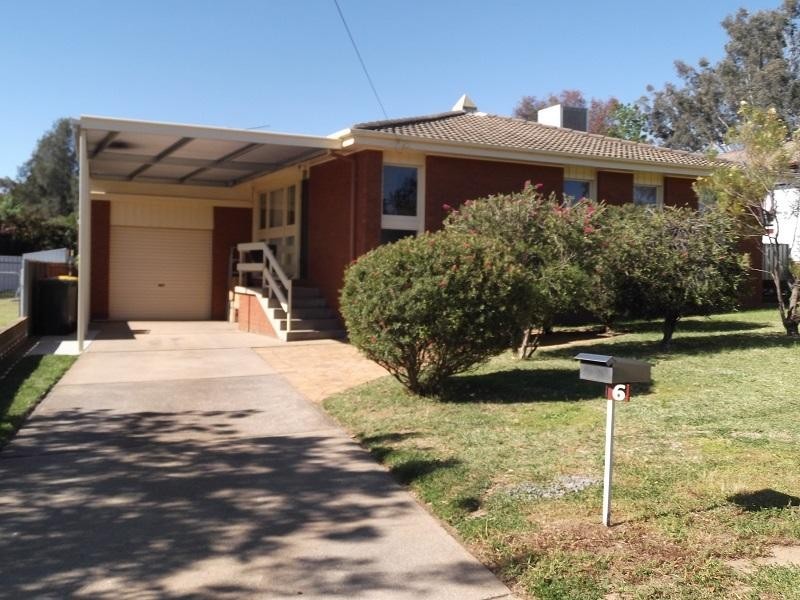 6 Wollowra Street, Cowra NSW 2794