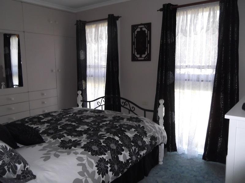 6 Wollowra Street, Cowra NSW 2794