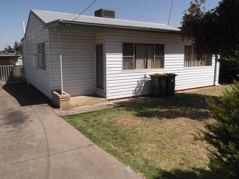 32 Redfern Street, Cowra NSW 2794